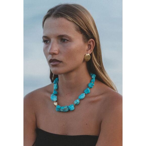 Cioccolato Couture Suzanna 18K Gold-Plated Mother Of Pearl Earring - Picture 2 of 9